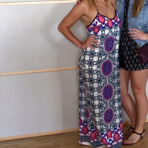 Lulus Dresses & Skirts - Boho printed maxi dress